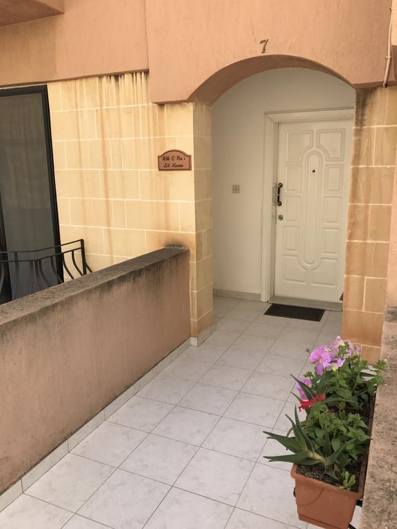 Swieqi Semi Detached Maisonette Saint Julian's Exterior photo
